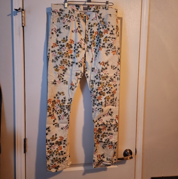 Citizens of Humanity Jeans - Picture 2 of 3